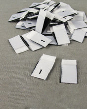 Load image into Gallery viewer, White Size Pips Numbers
